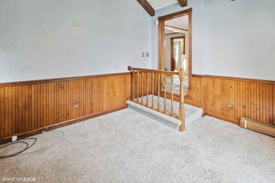 More Photos Of 438 N Hough St, Barrington Office For Sale