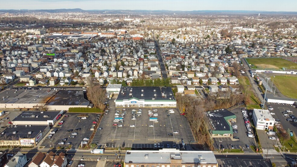 More Photos Of 59 Outwater Ln, Garfield Unknown For Lease