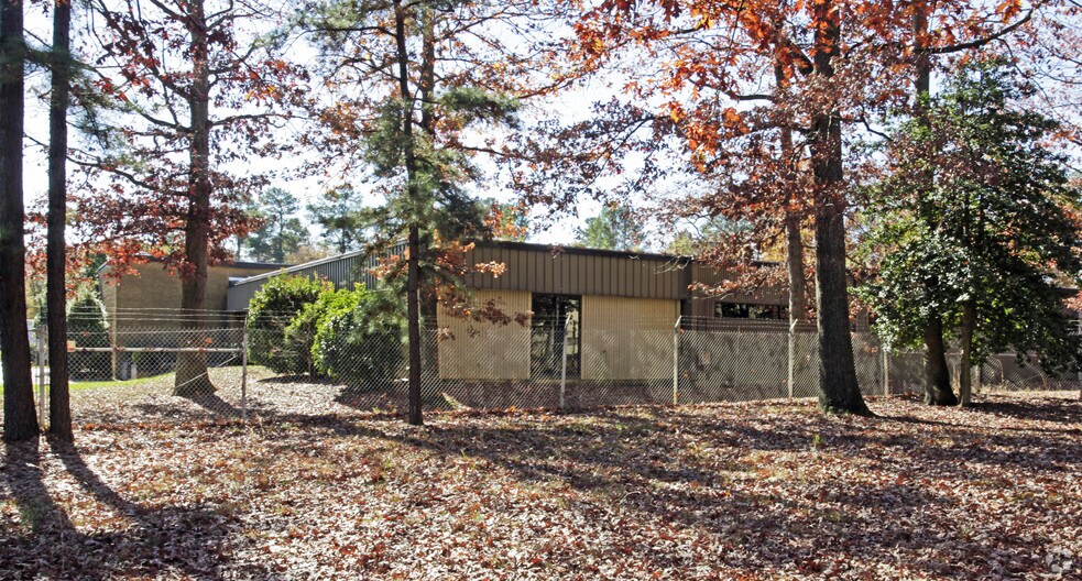 More Photos Of 2101 Reymet Rd, Richmond Research And Development For Sale