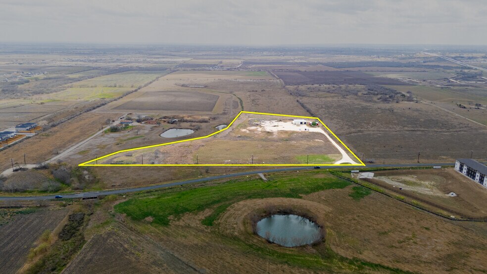 More Photos Of 2330 Schuwirth Rd, Converse Warehouse For Lease