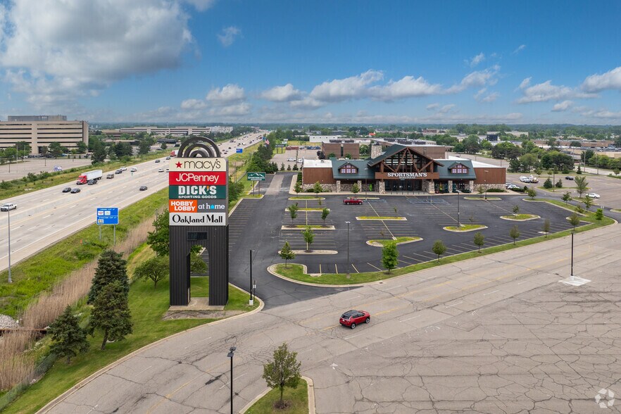 Primary Photo Of 86-750 W 14 Mile Rd, Troy Unknown For Lease