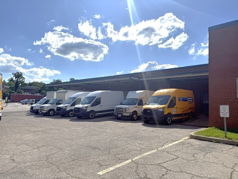 More Photos Of 1113 Capital Blvd, Raleigh Warehouse For Lease