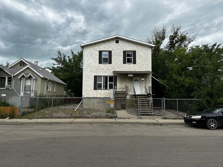 Primary Photo Of 1610 Toronto St, Regina Multifamily For Sale
