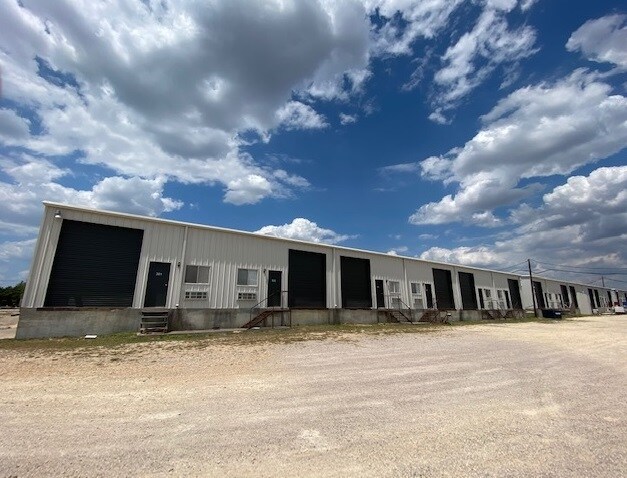 More Photos Of 15390 Hwy 29, Liberty Hill Warehouse For Lease