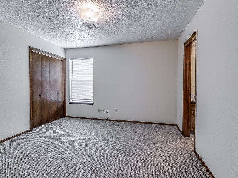 More Photos Of , Oklahoma City Specialty For Sale