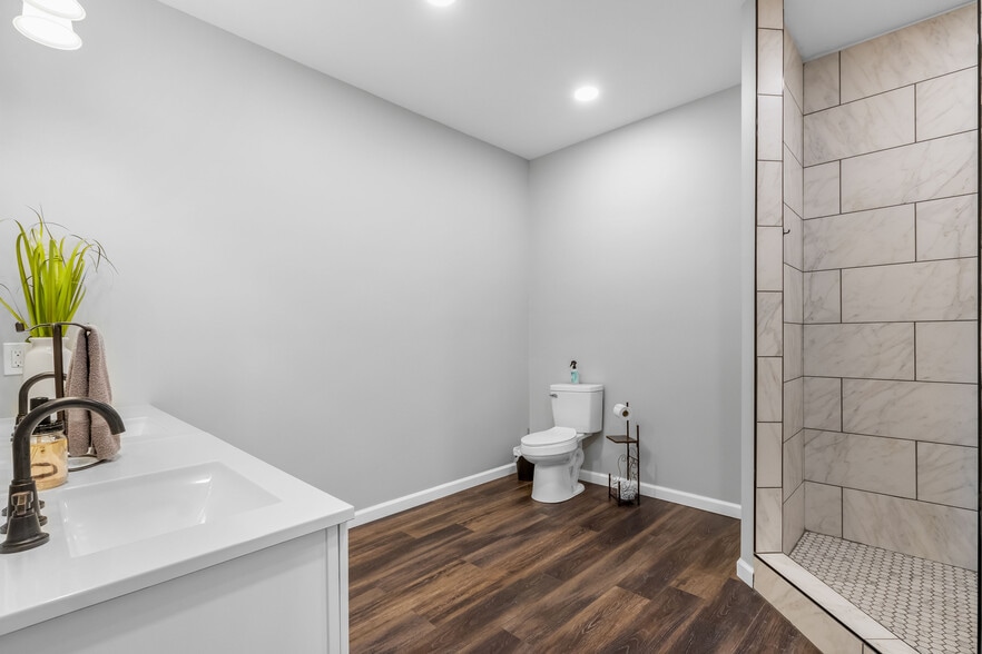 More Photos Of 1049 Oregon Rd, Lascassas Specialty For Sale