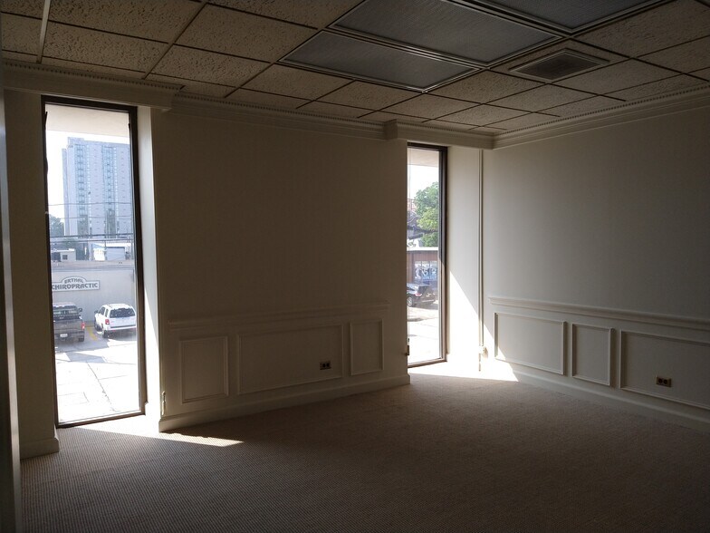 More Photos Of 141 New St, Macon-Bibb Office For Lease