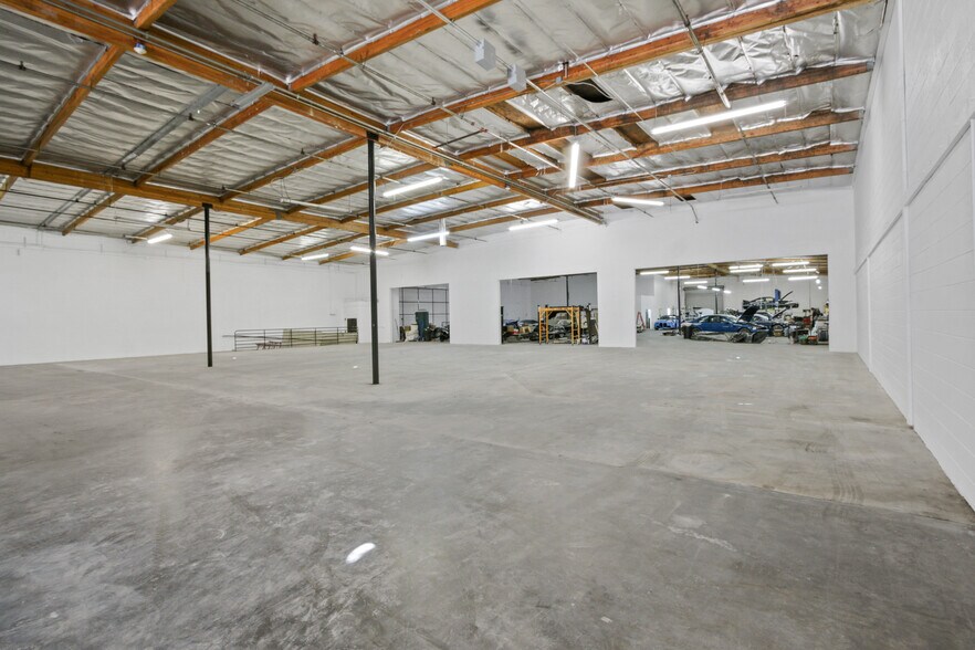 More Photos Of 19143 S Hamilton Ave, Gardena Warehouse For Sale