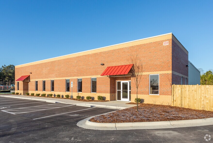 More Photos Of 237 Airport Industrial Dr, Clayton Light Manufacturing For Lease
