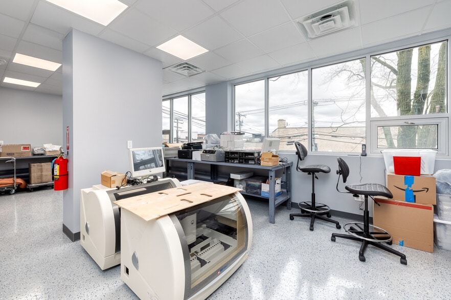 More Photos Of 2940 Lincoln Ave, Oceanside Medical For Sale