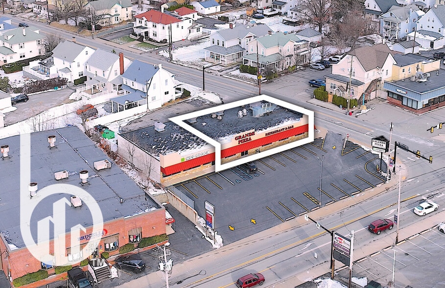 More Photos Of 300 S Blakely St, Scranton Freestanding For Sale