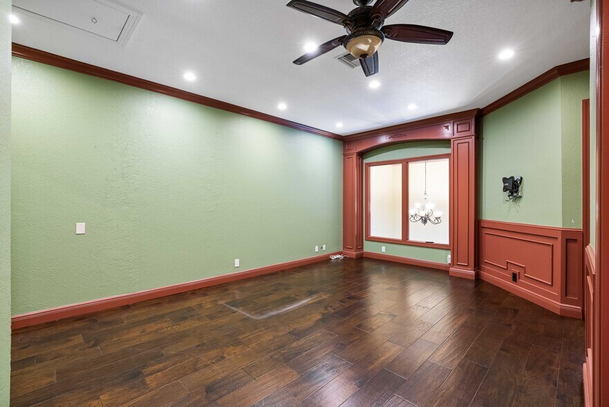 More Photos Of 658 W Indiantown Rd, Jupiter Medical For Sale