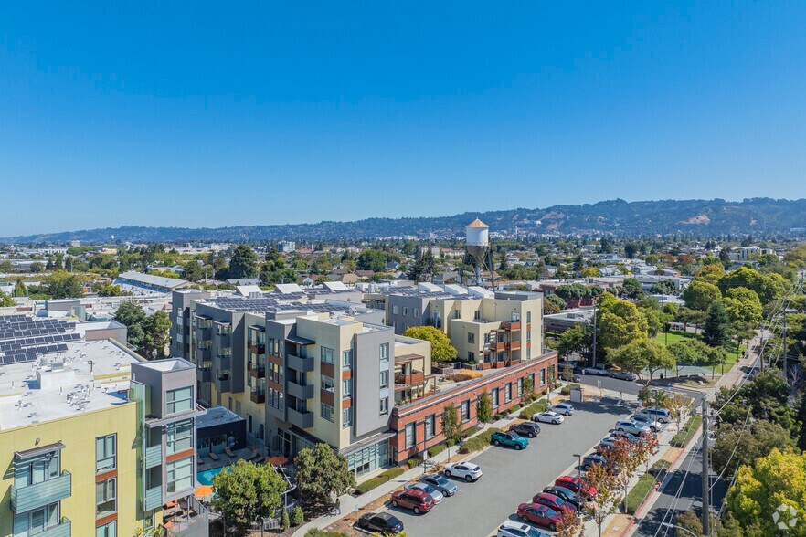 More Photos Of 1333 Powell St, Emeryville Apartments For Lease