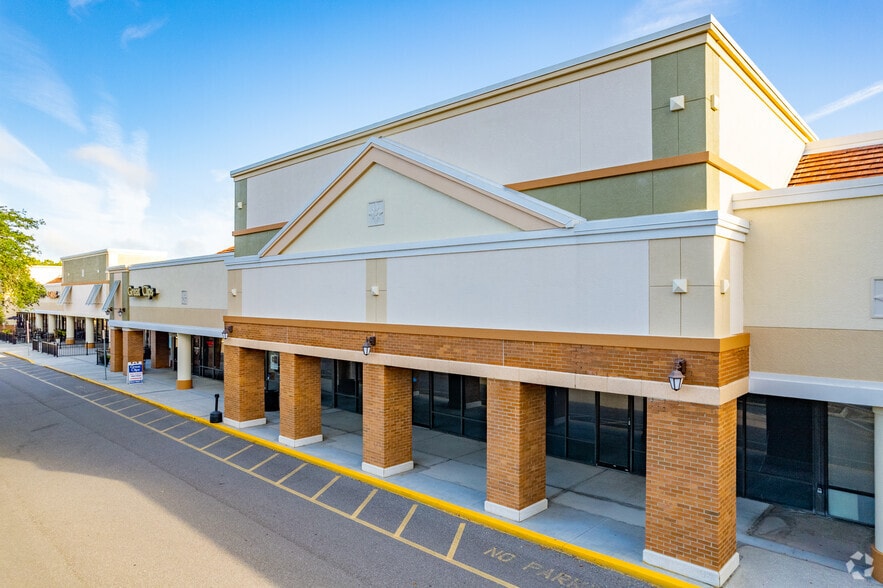 More Photos Of 16001 Tampa Palms Blvd, Tampa Unknown For Lease