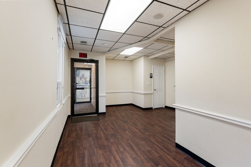 More Photos Of 2627 Hylan Blvd, Staten Island Medical For Lease