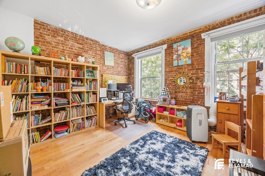 More Photos Of 558 W 173rd St, New York Apartments For Sale