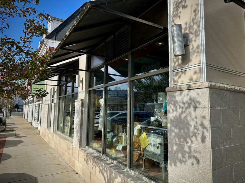 More Photos Of 26-60 Haven St, Reading Apartments For Lease