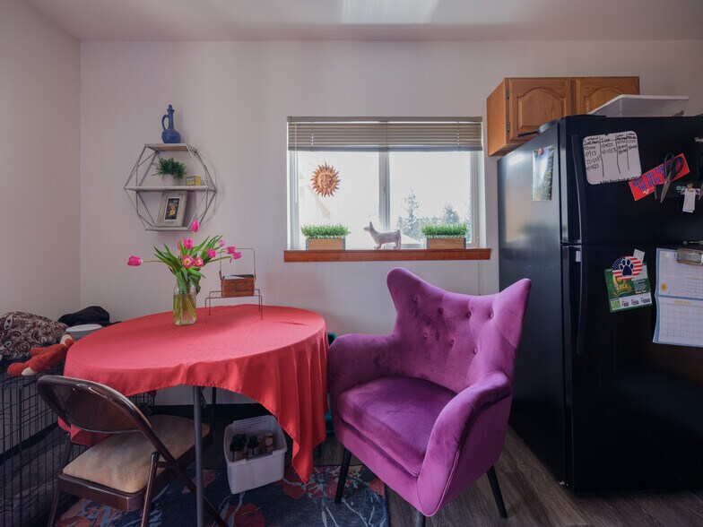 More Photos Of 3003 Highway 101 N, Gearhart Self Storage For Sale