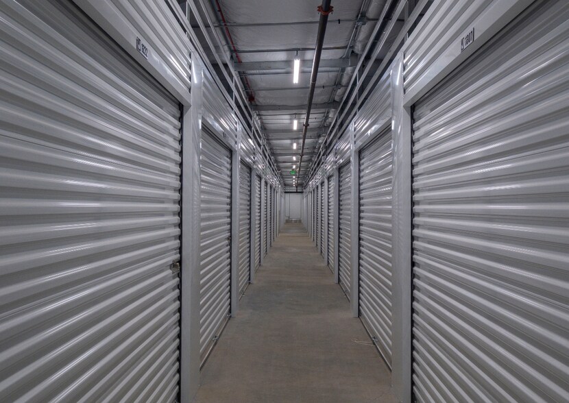 More Photos Of 2035 Commerce St, Enumclaw Self Storage For Sale