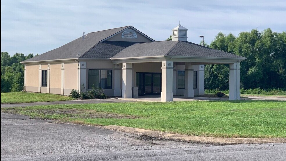 More Photos Of 1203 Industrial Park Rd, South Fulton Medical For Sale