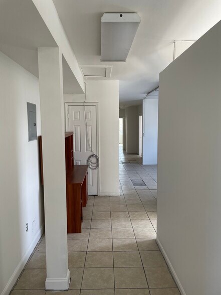 More Photos Of 2010-2012 Rhode Island Ave NE, Washington Storefront Retail Office For Lease