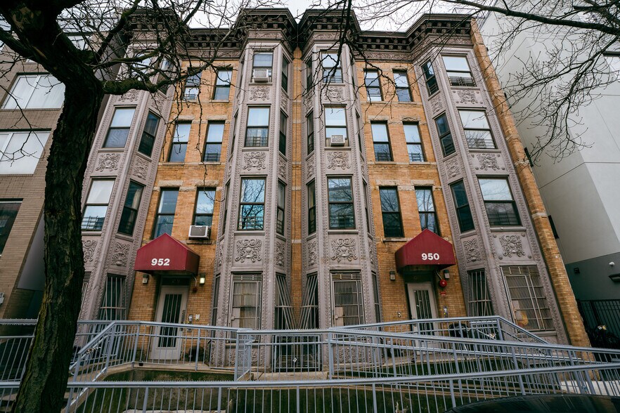 More Photos Of 950-952 Bergen St, Brooklyn Apartments For Sale