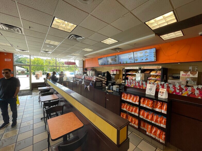 More Photos Of 447 Monroe Tpke, Monroe Storefront For Lease