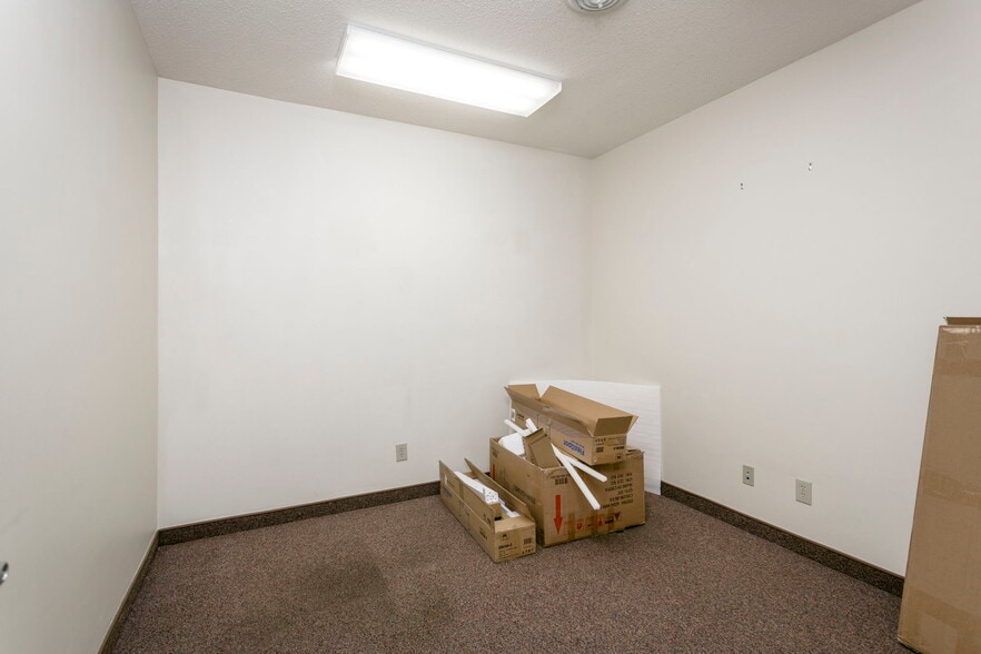 More Photos Of 3230 Peoples Dr, Harrisonburg Office For Lease