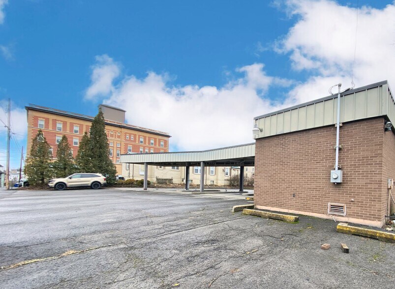 Primary Photo Of 108 Gaston Ave, Fairmont Bank For Sale