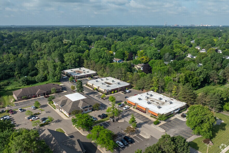 More Photos Of 411 W Lake Lansing Rd, East Lansing Loft Creative Space For Lease