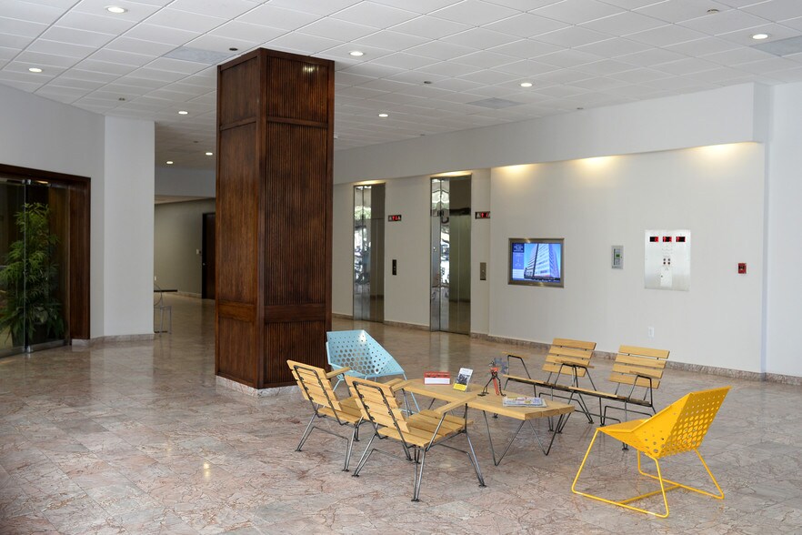 More Photos Of 306 W Wall St, Midland Office For Lease