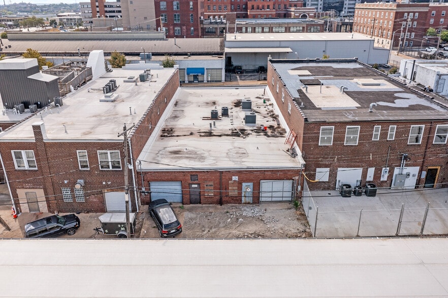 More Photos Of 2657-2659 Washington Blvd, Saint Louis Loft Creative Space For Sale