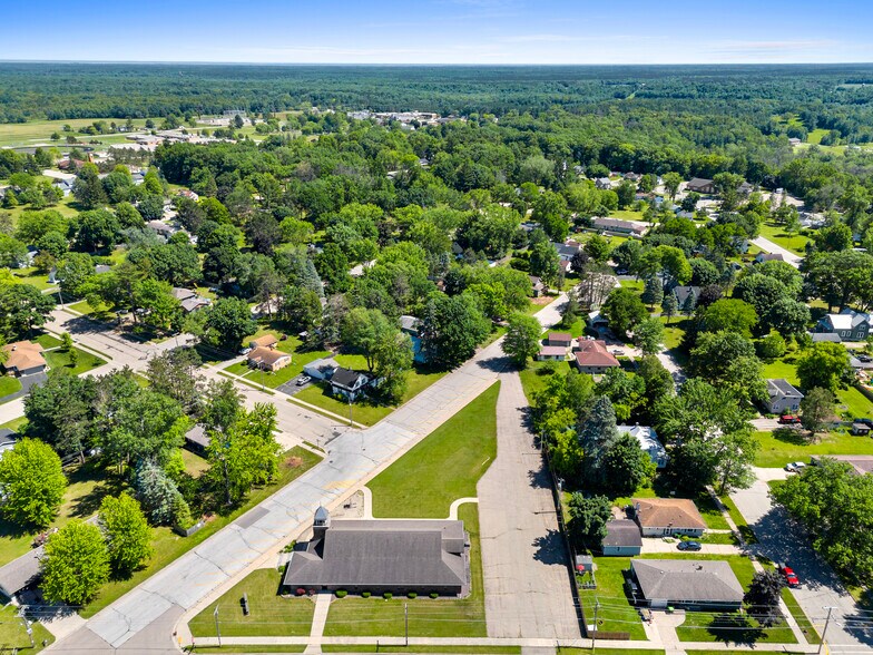 More Photos Of 301 S Chestnut Ave, Oconto Falls Religious Facility For Sale