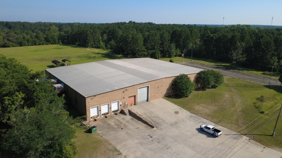 Primary Photo Of 309 Ash St, Cochran Industrial For Sale