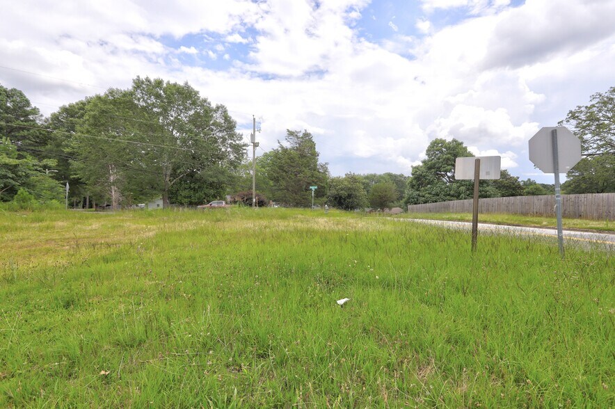 More Photos Of 1715 Austell Rd, Marietta Land For Lease