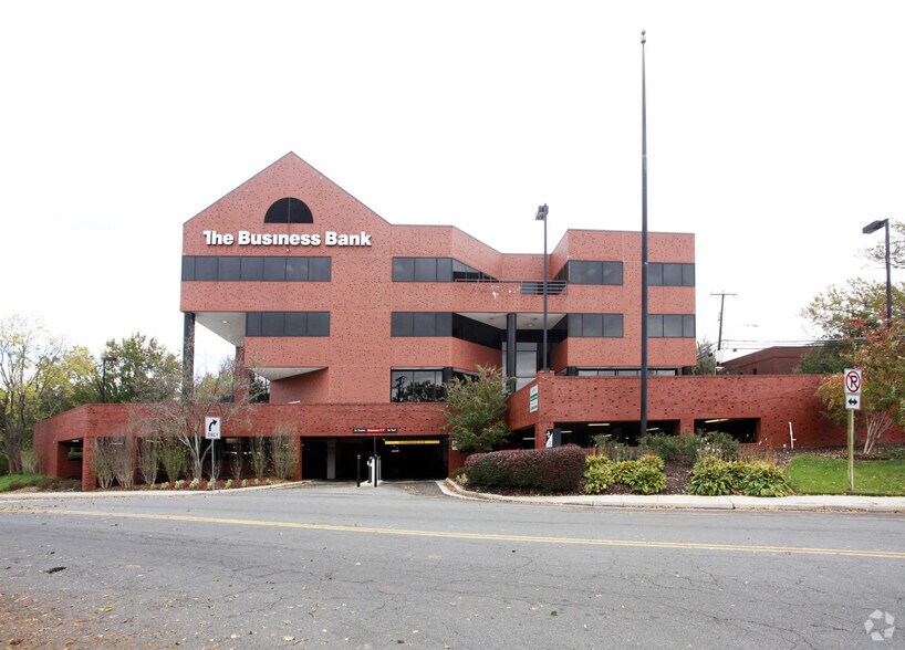 More Photos Of 1451 Dolley Madison Blvd, McLean Office For Lease