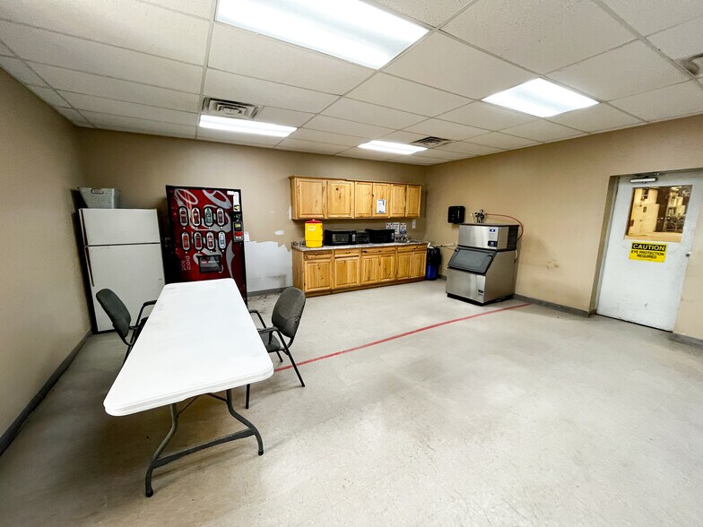 More Photos Of 12301 W County Road 125, Odessa Distribution For Sale