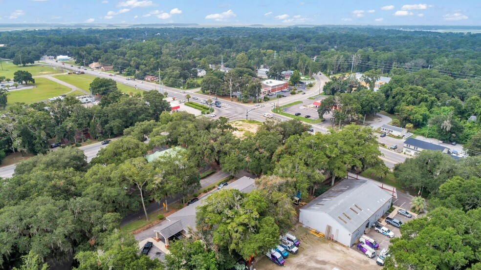 More Photos Of 1451 Ribaut Road, Port Royal Land For Sale