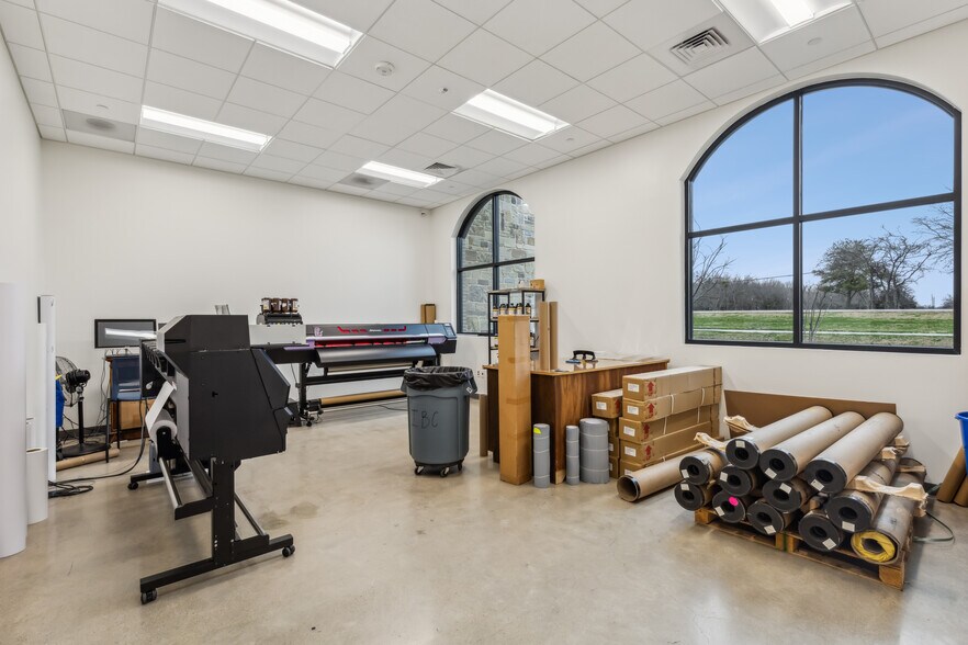 More Photos Of 4600 Eden Rd, Arlington Loft Creative Space For Sale