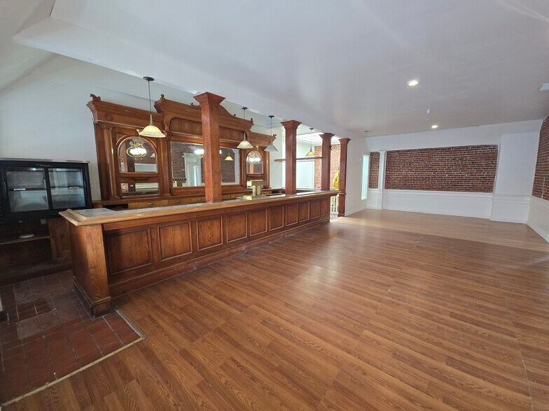 More Photos Of 55 5th St, Gilroy Restaurant For Sale