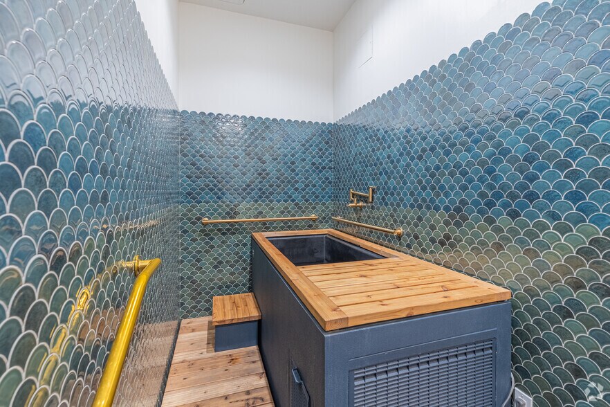 More Photos Of 1331 Columbia St, San Diego Apartments For Lease