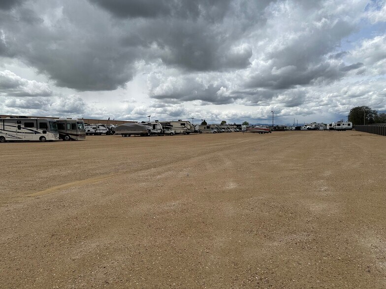 More Photos Of 4070-4075 Camelot Cir, Longmont Land For Lease