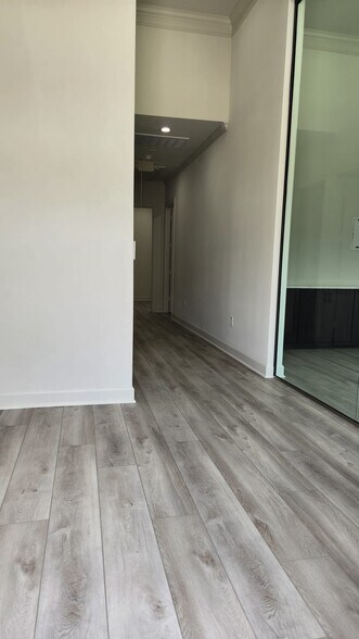 More Photos Of 1325 Main St, Katy Unknown For Lease