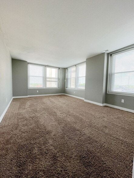 More Photos Of 1109 Jackson St, Anderson Apartments For Sale