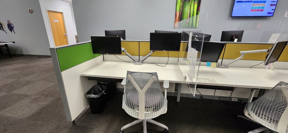 More Photos Of 6870 Bermuda Rd, Las Vegas Office For Lease