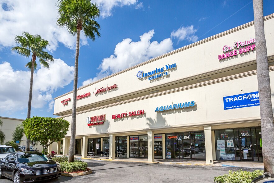 More Photos Of 1165 W 49th St, Hialeah Freestanding For Lease