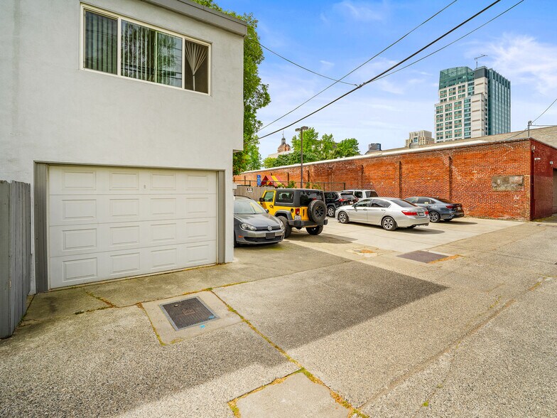 More Photos Of 718 13th St, Sacramento Multifamily For Sale