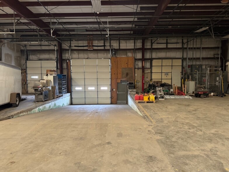 More Photos Of 1811 N Topping Ave, Kansas City Warehouse For Sale