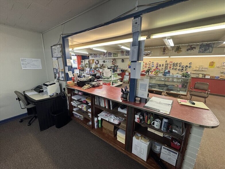 More Photos Of 51 S Rubey St, Macon General Retail For Sale