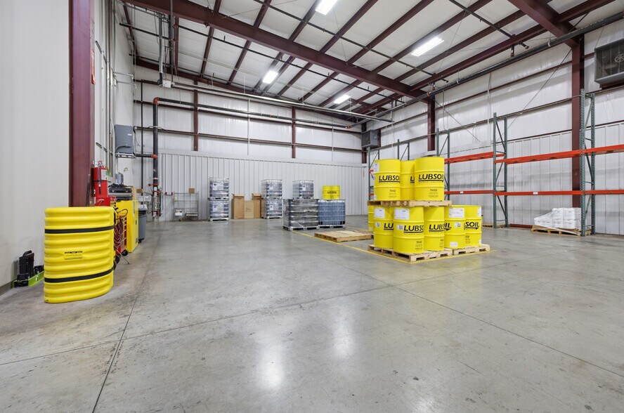 More Photos Of 2415 S Nicklas, Oklahoma City Manufacturing For Lease